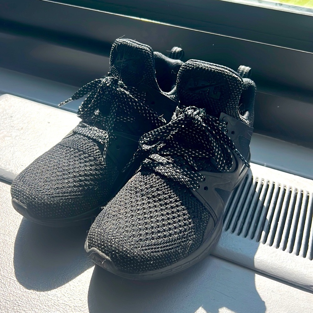 APL propelium sneakers